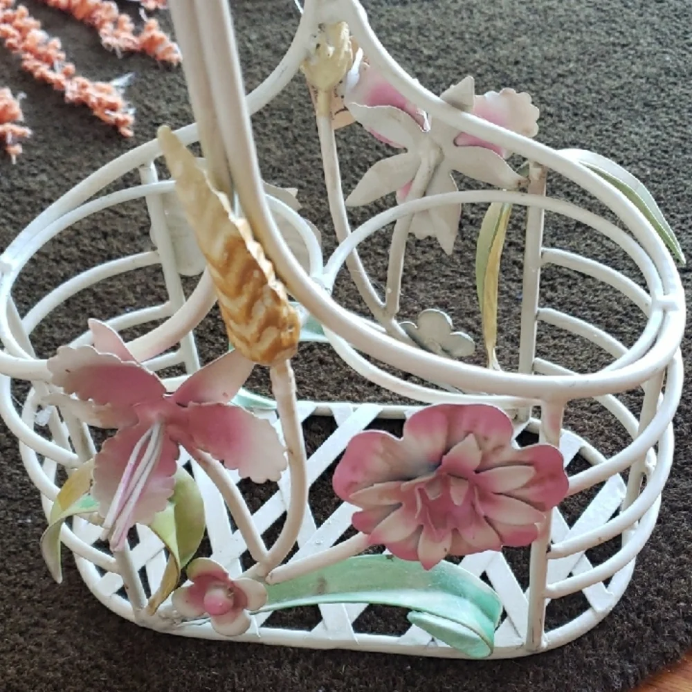 Vintage Metal Wine Basket With Handle Country Style Wine Tote Metal Flowers